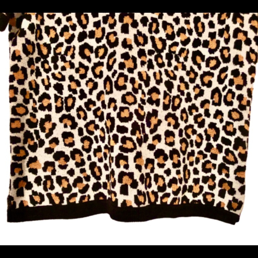 NWT Michael kors Short Sleeve Sweater - Picture 4 of 7